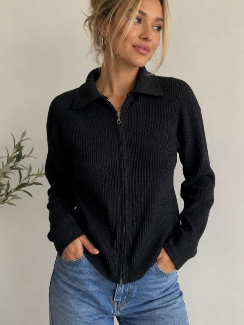 Women's Wool  Black Zip-Front Ribbed Knit Jacket with Collar